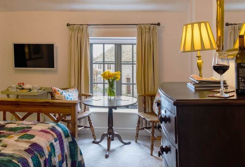 פונדק The Bull At Foolow