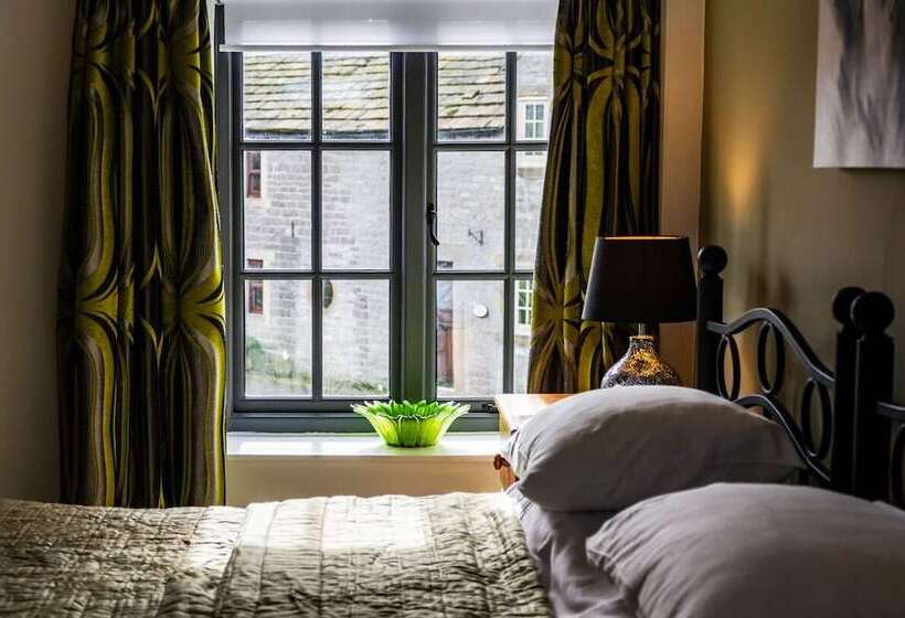 פונדק The Bull At Foolow