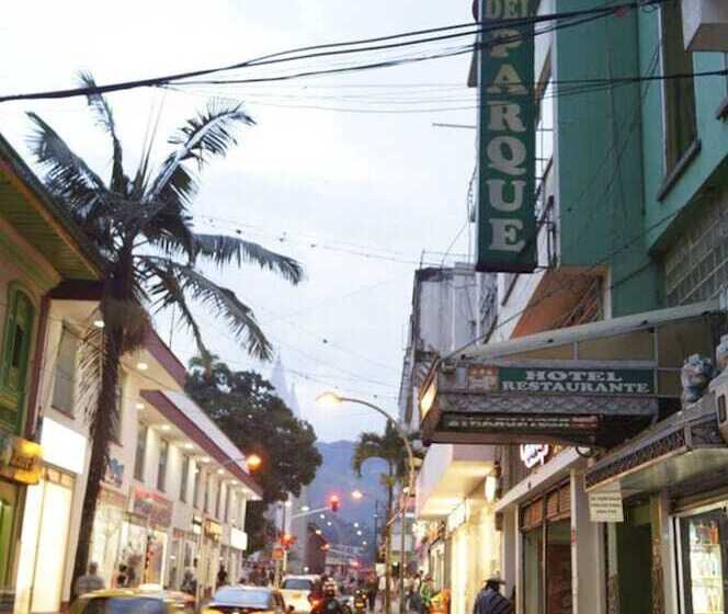 Отель Del Parque