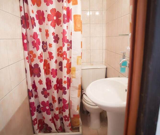 בית מלון כפרי To Diporto