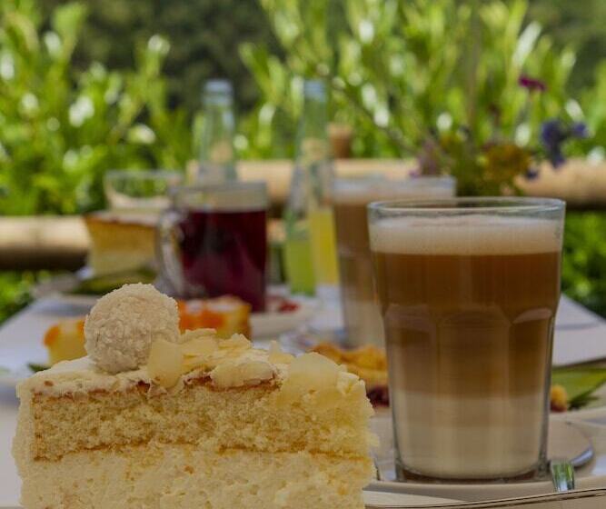 酒店 Eifeladventures