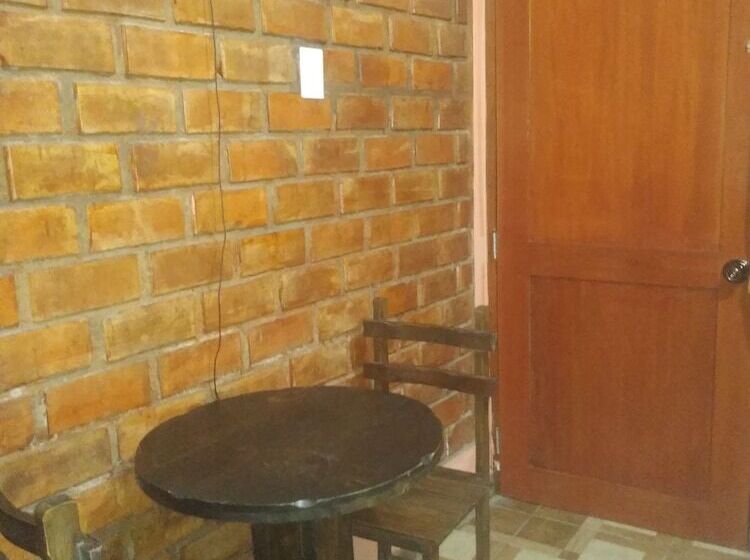 هتل Villa Huacachina