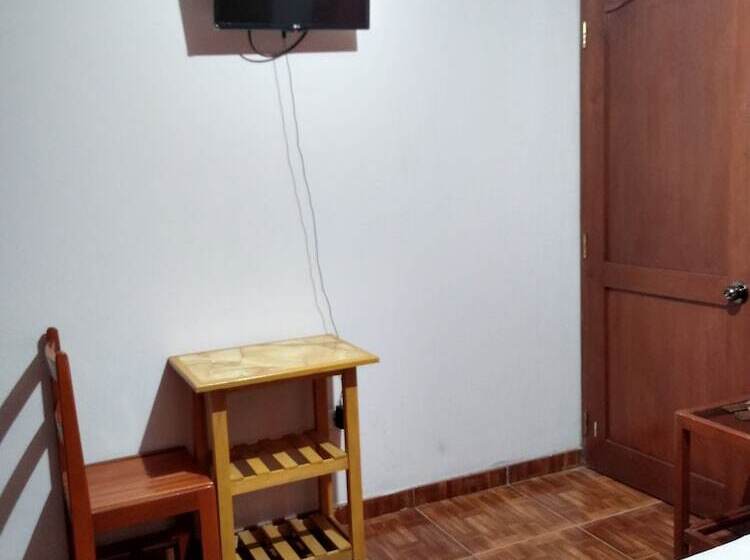 هتل Villa Huacachina