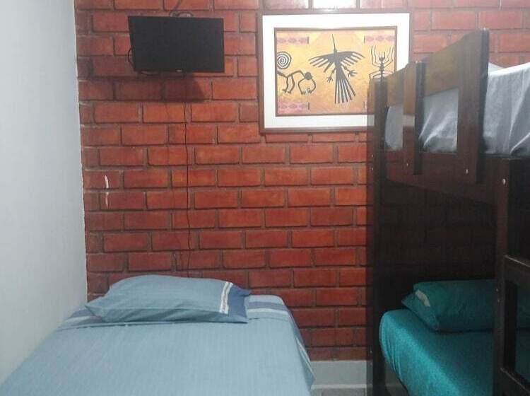 هتل Villa Huacachina