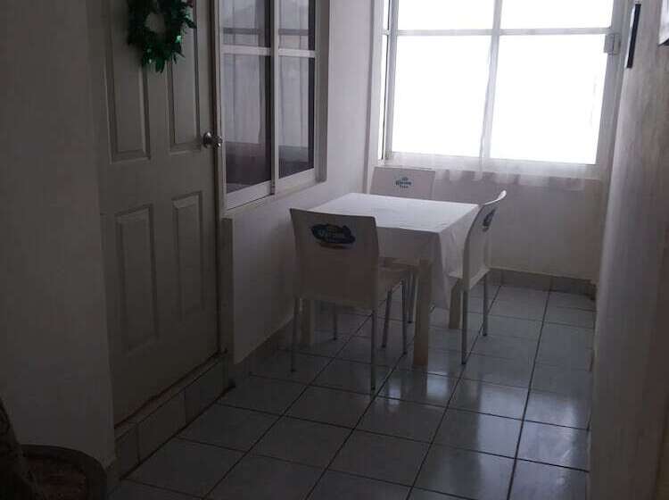 Отель La Cabaña Del Lago