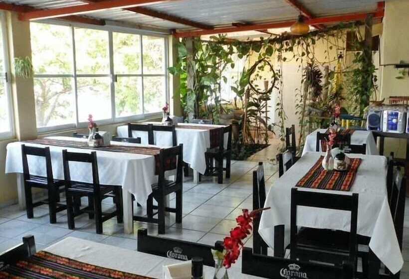 فندق La Cabaña Del Lago