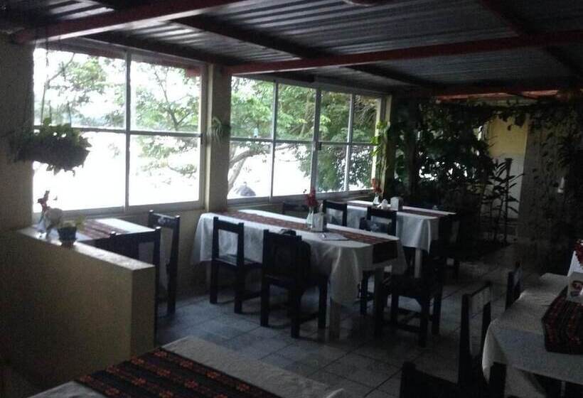 فندق La Cabaña Del Lago