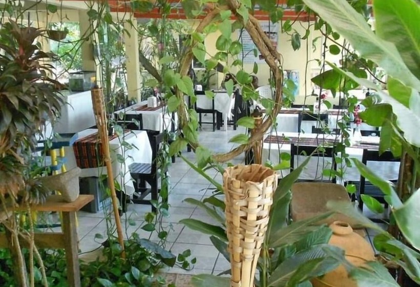 Отель La Cabaña Del Lago