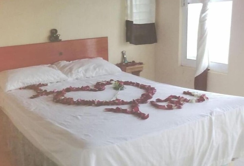 Отель La Cabaña Del Lago