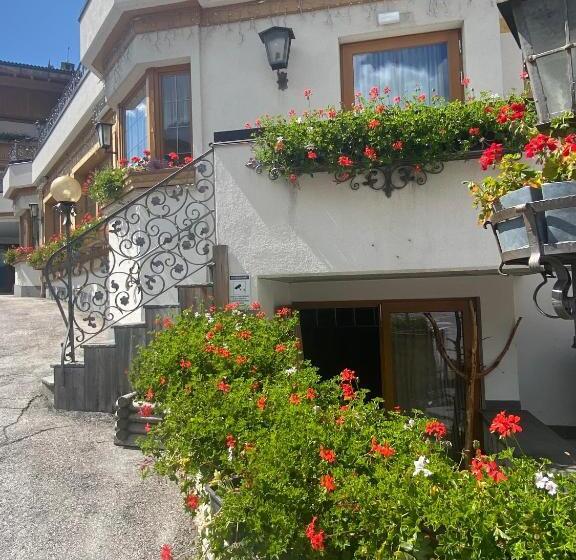 Dolomites Base Camp Hotel Olympia