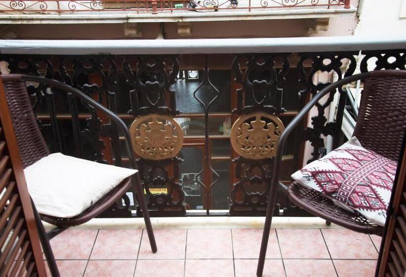 בית מלון כפרי To Diporto