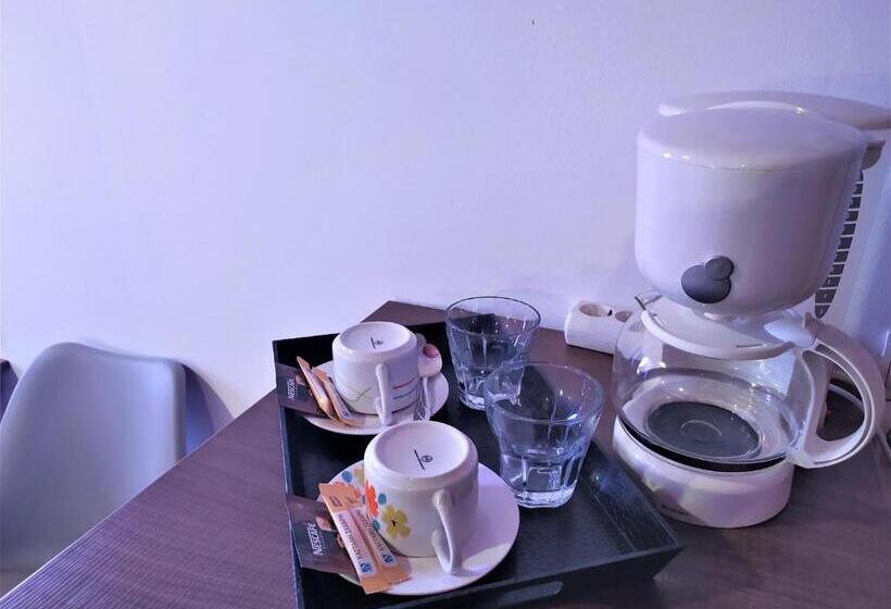 בית מלון כפרי To Diporto