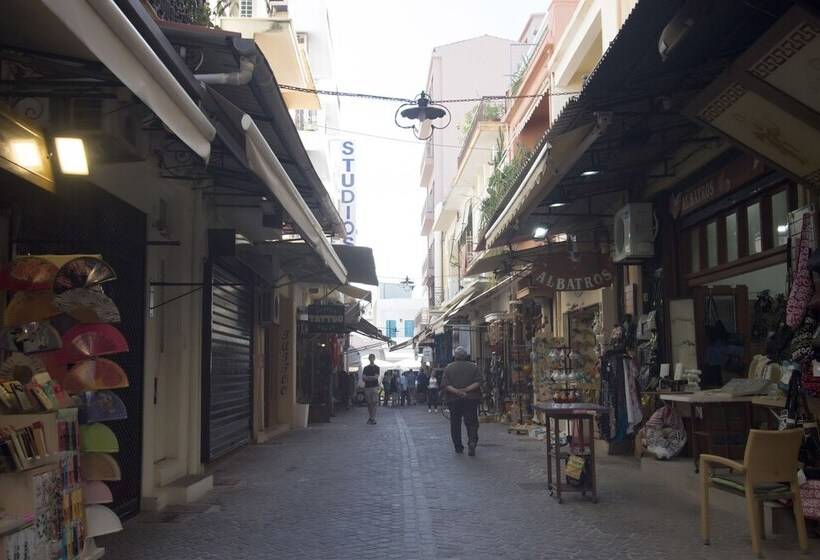 בית מלון כפרי To Diporto