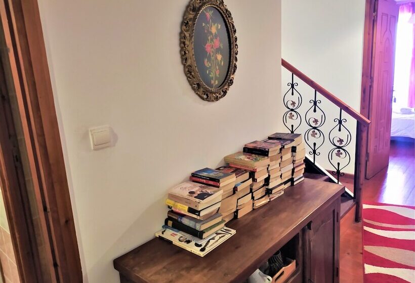 בית מלון כפרי To Diporto