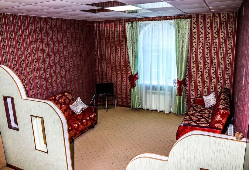 هتل Tsimlyansky Dvor