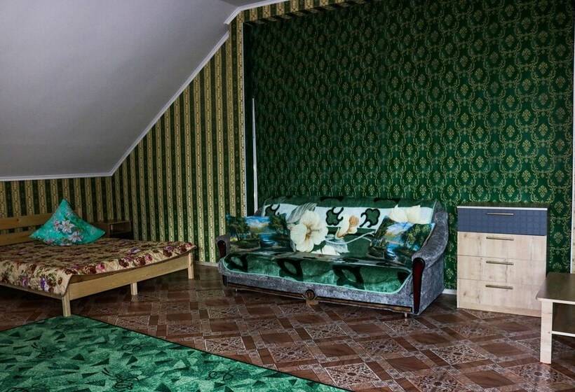 هتل Tsimlyansky Dvor