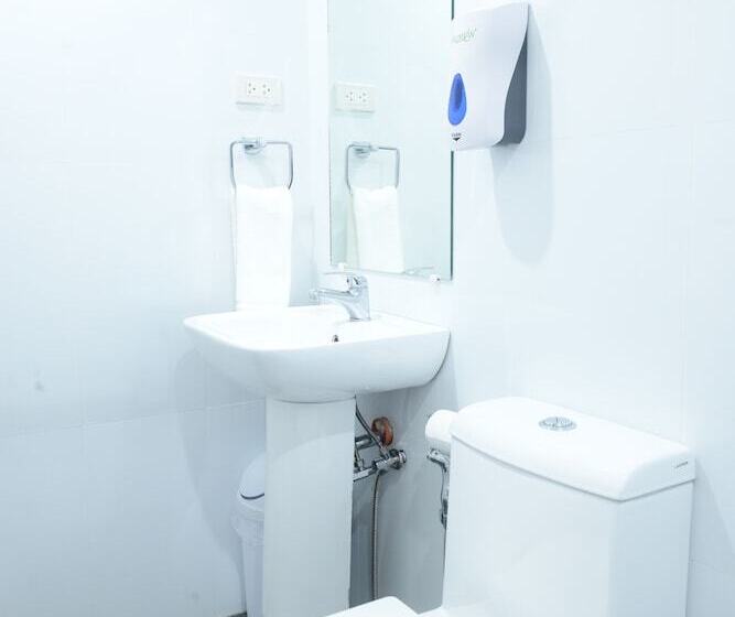 Island Hostel Boracay   Adults Only