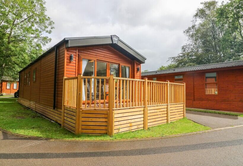 Luca S Lodge