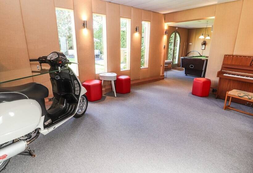 Mickle Trafford Manor