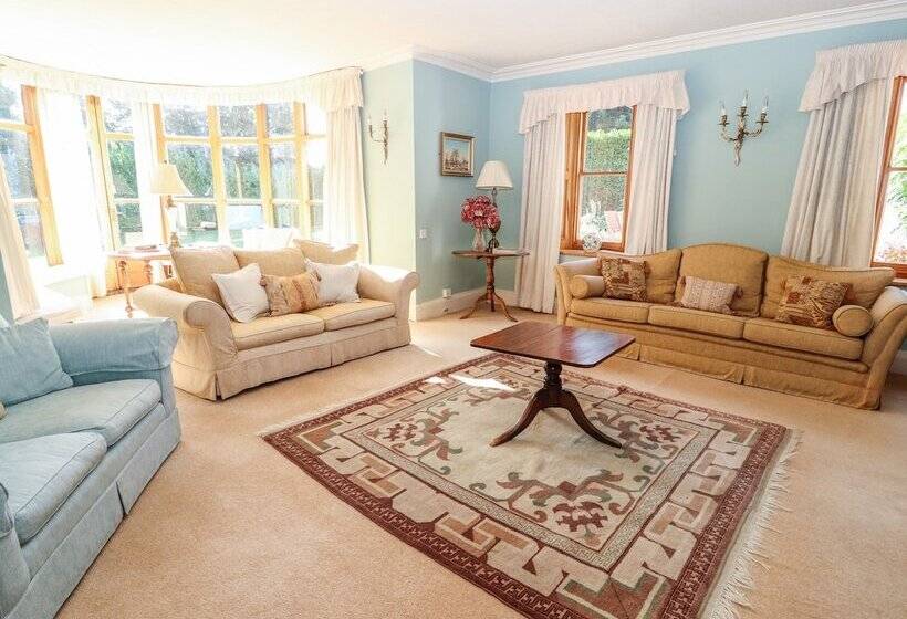 Mickle Trafford Manor