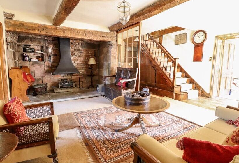 Mickle Trafford Manor