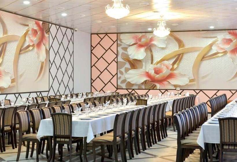 Mini Hotel Kompleks Parus