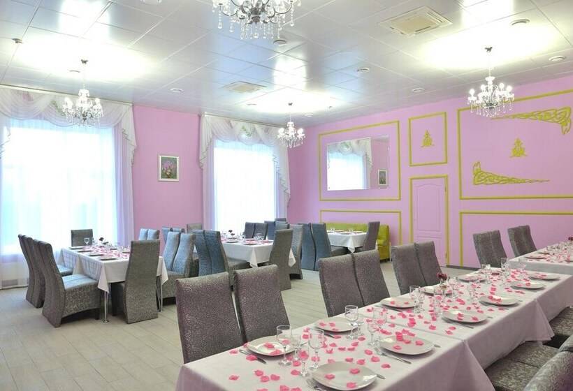 Mini Hotel Kompleks Parus