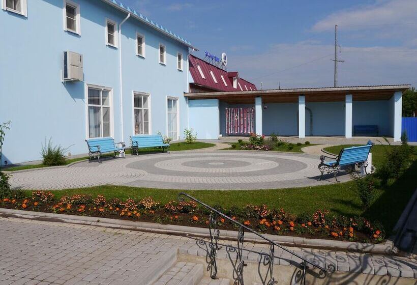 Mini Hotel Kompleks Parus