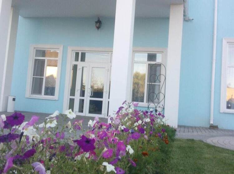 Mini Hotel Kompleks Parus