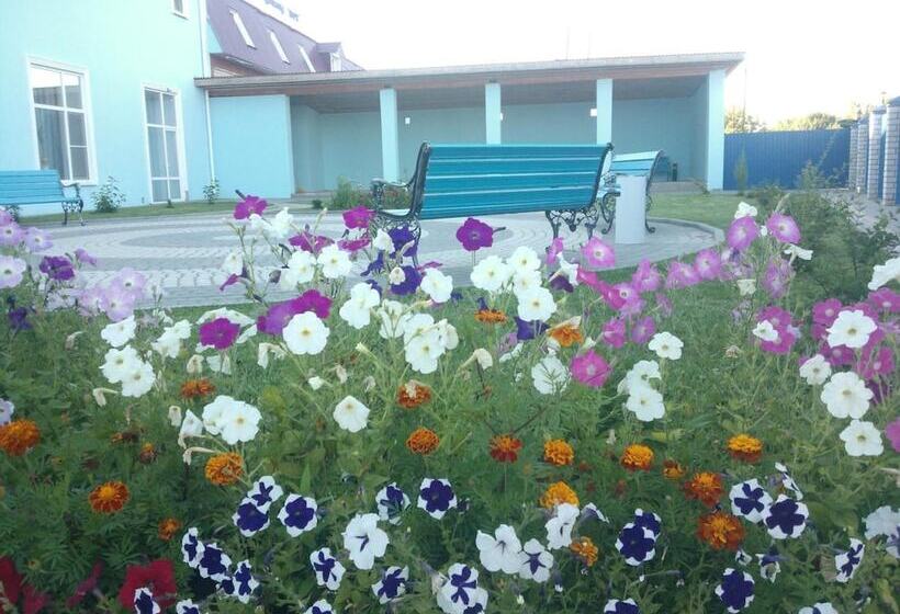 Mini Hotel Kompleks Parus