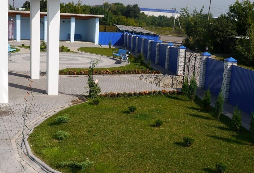 Mini Hotel Kompleks Parus