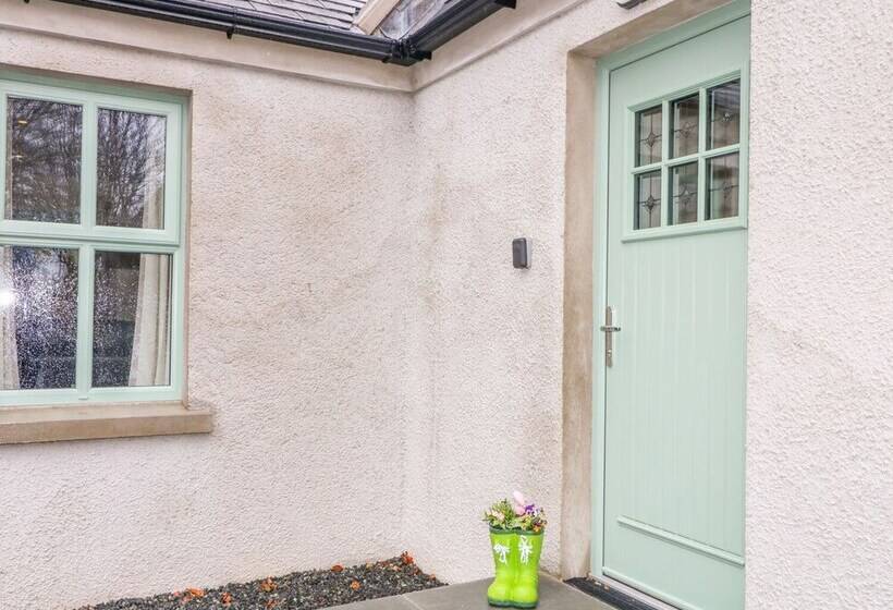 Minnie S Cottage, Killeavy