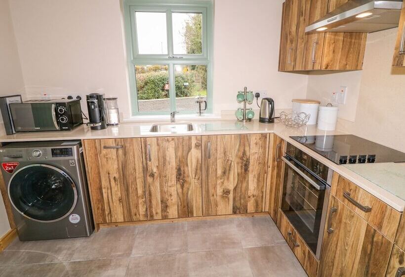 Minnie S Cottage, Killeavy