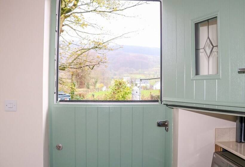 Minnie S Cottage, Killeavy