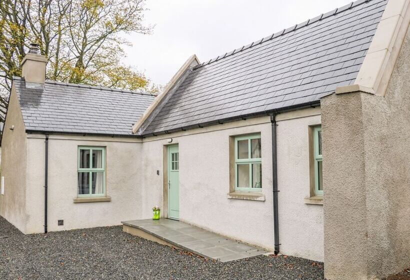 Minnie S Cottage, Killeavy