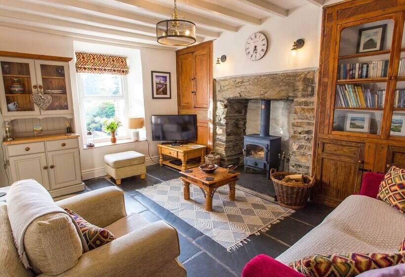 Moelwyn View Cottage