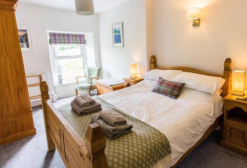 Moelwyn View Cottage