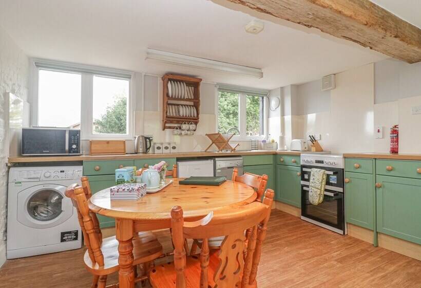 Newfield Farm Cottages