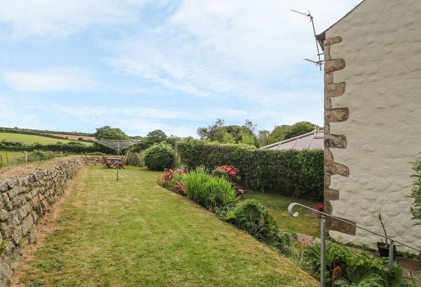 Old Chapel Cottage