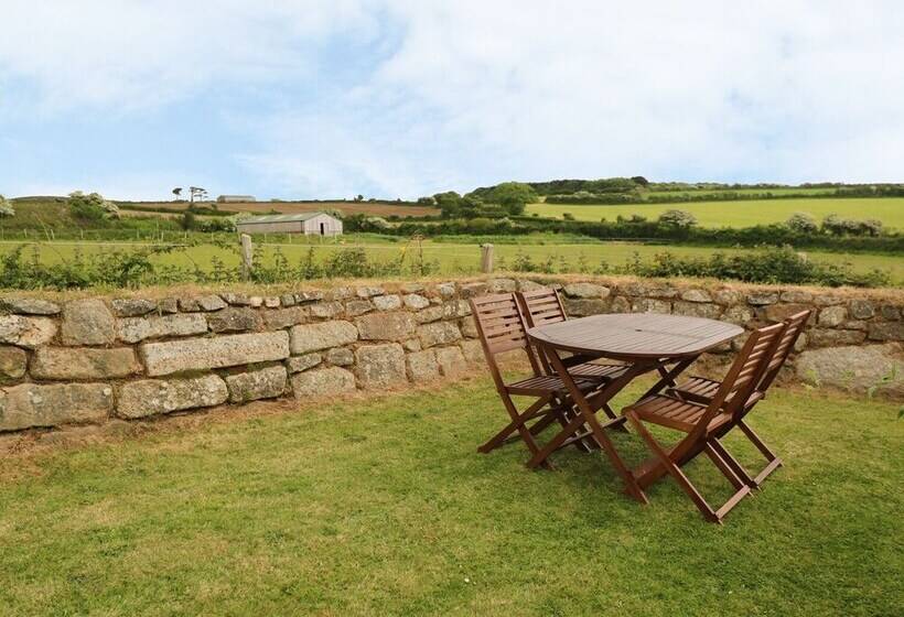 Old Chapel Cottage