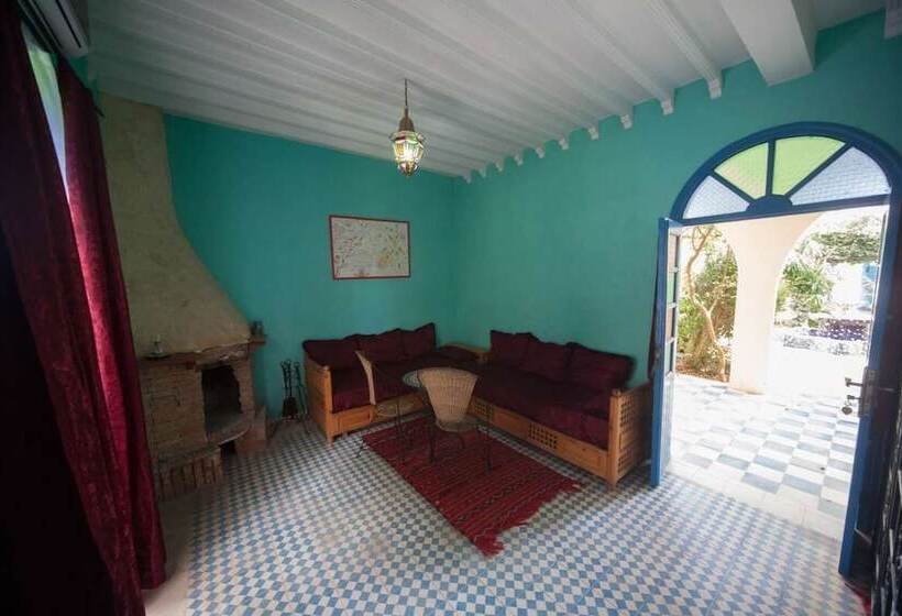 پانسیون Dar Kenavo