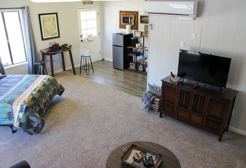 膳宿费 High Sierra Hideout