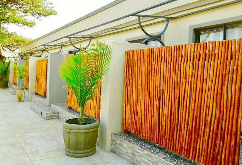 ペンション La'mamie Suite