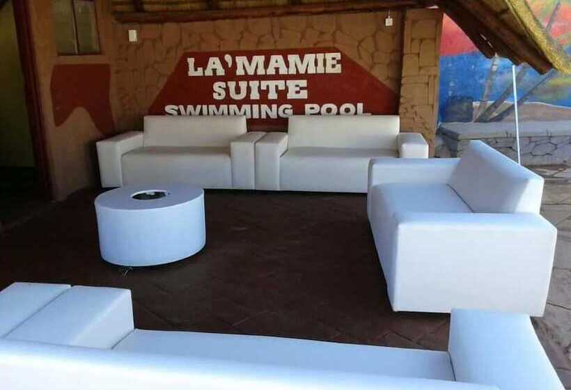 ペンション La'mamie Suite