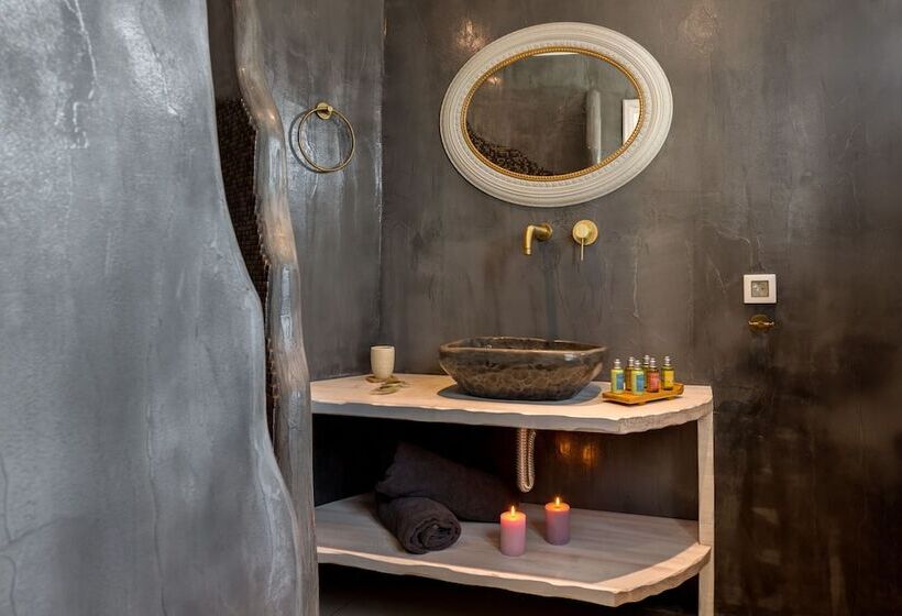 Pension Oia Angle Cavehouse