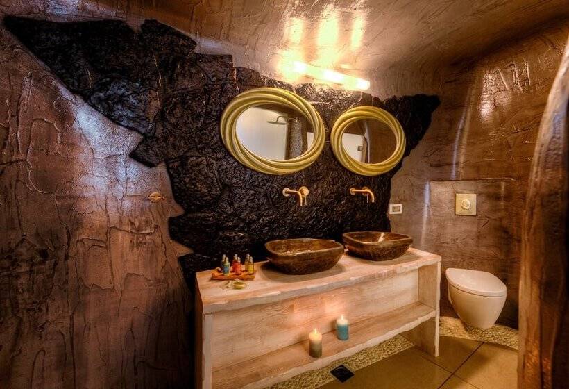 Pension Oia Angle Cavehouse