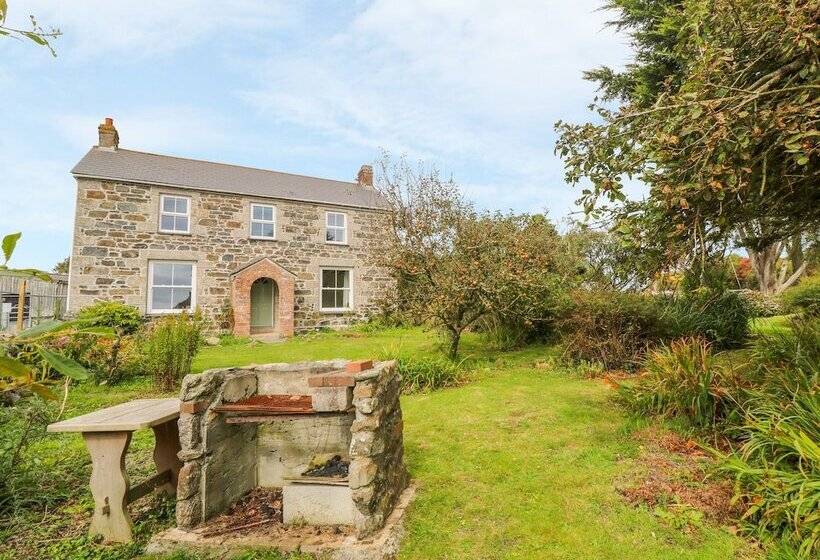 Poldowrian Farmhouse