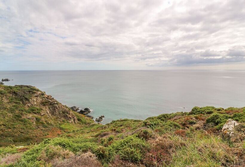 Poldowrian Farmhouse