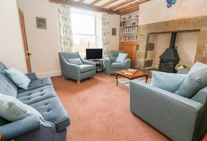 Poldowrian Farmhouse