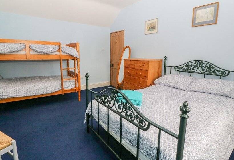 Poldowrian Farmhouse